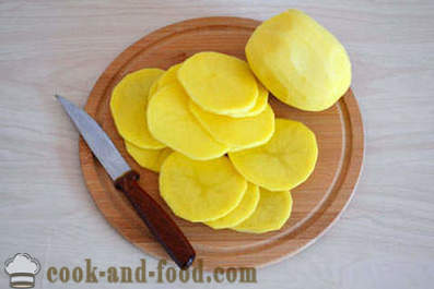 Cazuela de patatas con champiñones y queso