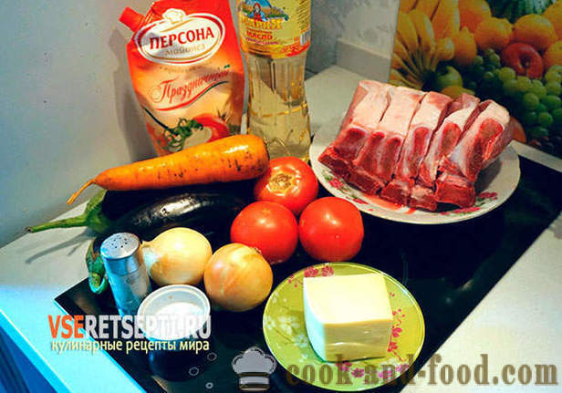 Carne de cerdo con verduras y queso en el horno