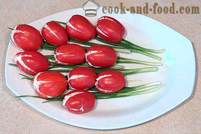 Celebración composición de tomate - tulipanes
