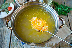 Sopa de arroz con pescado en conserva