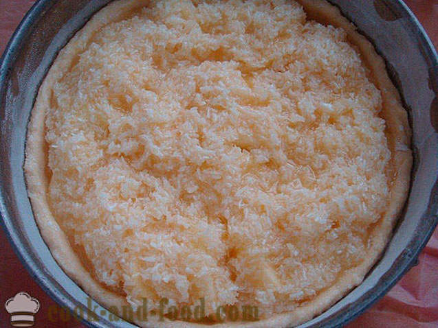 Pastel de queso con manzanas y llenado de coco