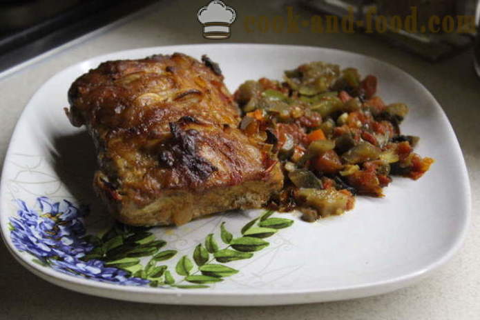 Carne de cerdo en el horno, horno con setas y verduras - a hornear deliciosa pechuga en el horno, la receta con una foto poshagovіy