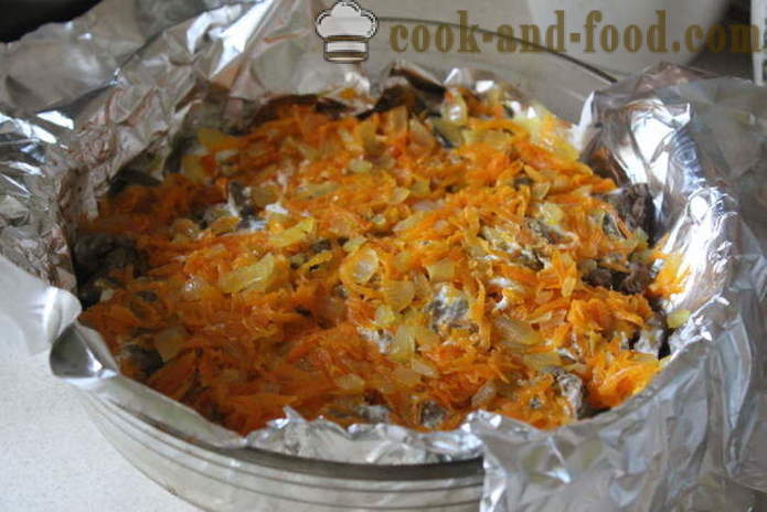 Hígado de pollo asado en crema agria, zanahorias y cebollas - cómo cocinar un delicioso hígados de pollo en el horno, con un paso a paso las fotos de la receta