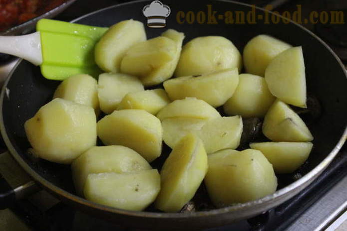 Patatas con las setas con crema agria y ajo - cómo cocinar las patatas con setas en una sartén, un paso a paso de la receta fotos