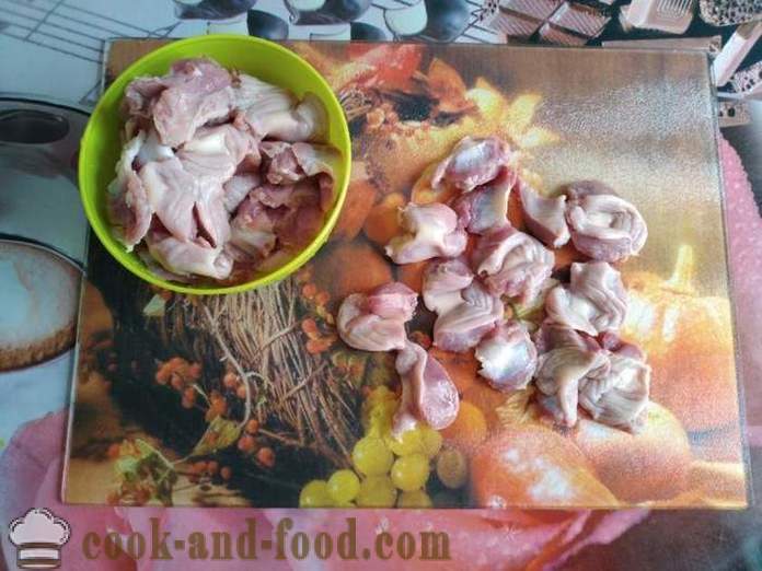 Mollejas de pollo guisado en una cacerola - Cómo cocinar un delicioso pollo molleja, fotos paso a paso de la receta