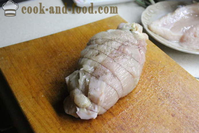 Rollo de pollo hecho en casa relleno de espinacas - cómo hacer rollos de pechuga de pollo en el horno, con un paso a paso las fotos de la receta