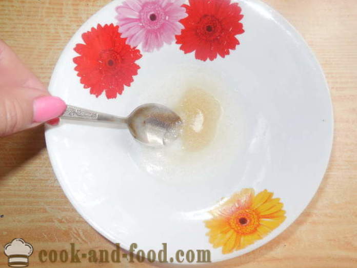 Aplicar hielo con gelatina de pastel de Pascua - cómo preparar el glaseado sin huevo, paso a paso las fotos de la receta