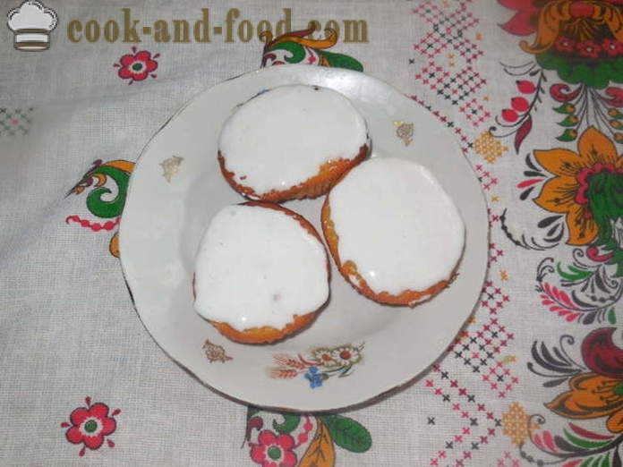 Magdalena simple en la mayonesa y crema agria - cómo hornear un pastel sin mantequilla, un paso a paso de la receta fotos