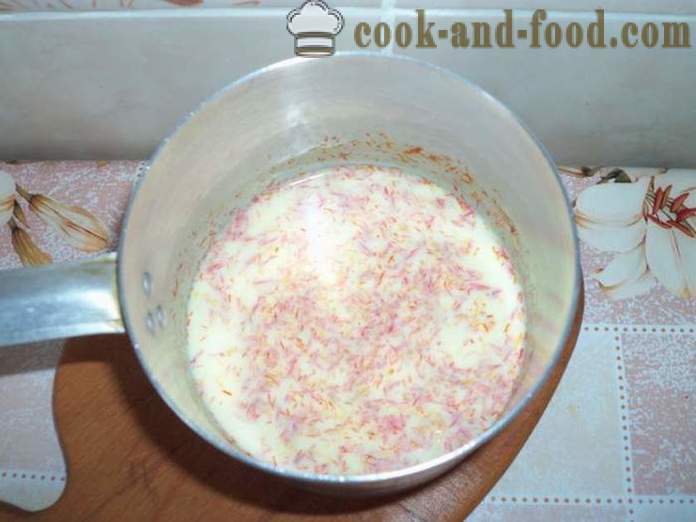 Pastel de azafrán con la proteína de la formación de hielo - cómo cocinar un pastel con glaseado, un paso a paso de la receta fotos