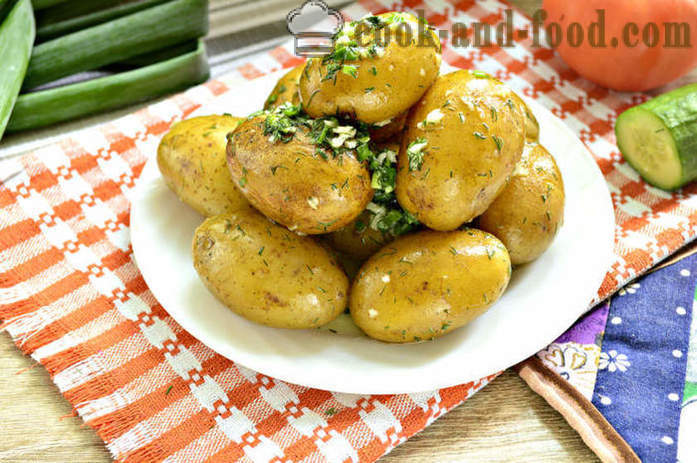 Las patatas hervidas con ajo y hierbas - cómo cocinar patatas nuevas sabrosa y bien paso a paso las fotos de la receta