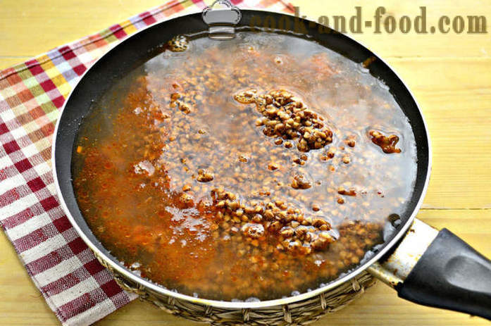 Gachas de trigo sarraceno con deliciosa carne en una sartén - cómo cocinar gachas de trigo sarraceno con carne, un paso a paso de la receta fotos