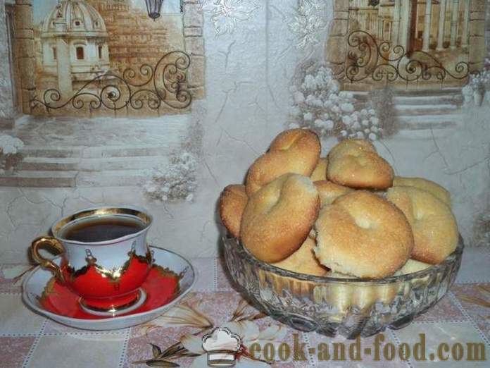 Galletas hechas en casa en el kéfir - a hornear galletas con kéfir tiene prisa, paso a paso las fotos de la receta