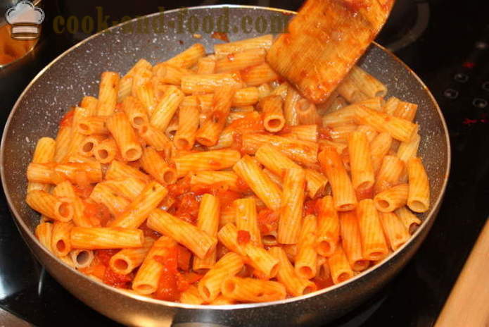 Ziti plato italiano - horneado de pasta como en el horno con queso, tomate y jamón, un paso a paso de la receta fotos