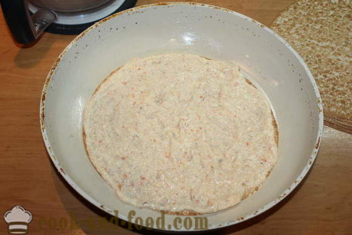 Tarta de queso de pita delgada con pechuga de pollo - cómo hacer un pastel de lavash con el relleno en el horno, con un paso a paso las fotos de la receta