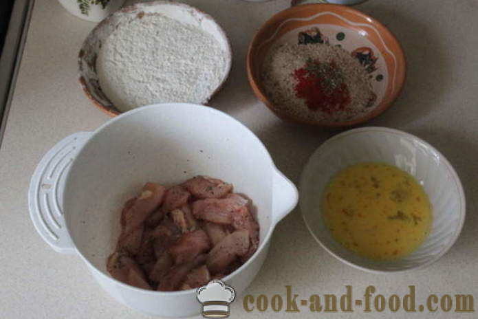 Pepitas de pollo empanado y frito de mama en una sartén - cómo hacer nuggets de pollo de la casa, fotos paso a paso de la receta