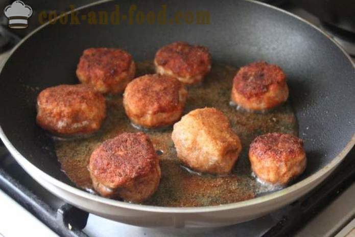 Croquetas de pollo picada con una corteza crujiente - cómo hacer una croqueta de carne picada en una sartén, un paso a paso de la receta fotos