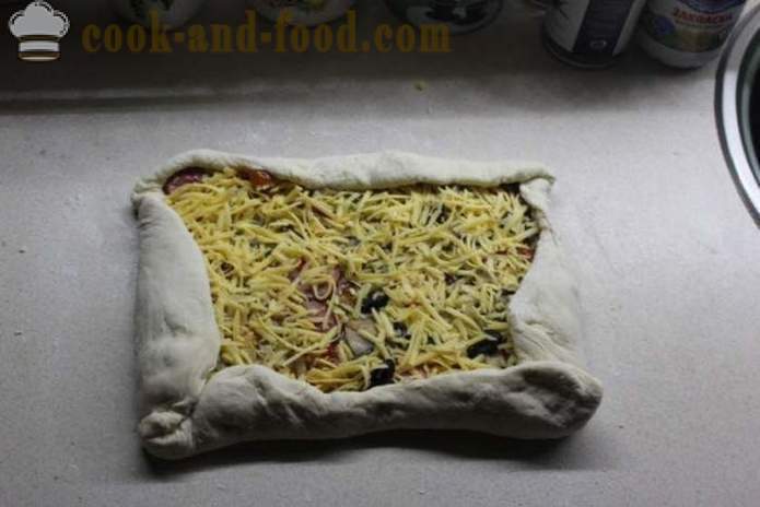 Stromboli - rollo de pizza de masa con levadura, cómo hacer pizza en un rollo, un paso a paso de la receta fotos