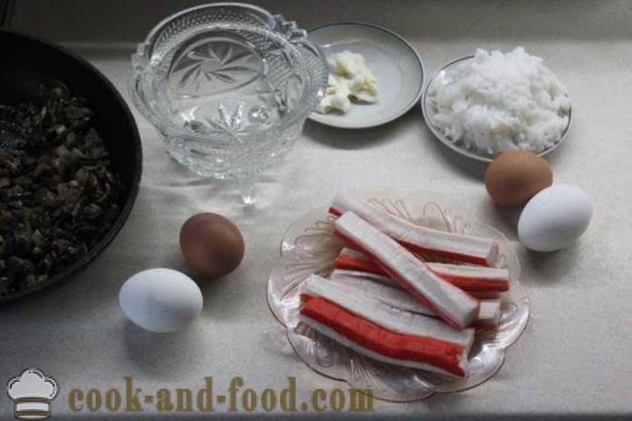 Ensalada de cangrejo en capas con arroz y setas - cómo cocinar ensalada de cangrejo con arroz y setas, un paso a paso de la receta fotos