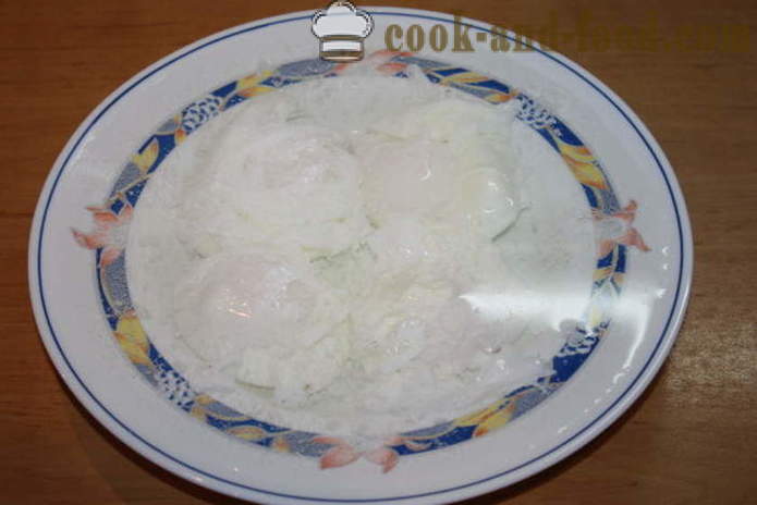 Huevo escalfado en agua - cómo cocinar un huevo escalfado en casa, paso a paso las fotos de la receta