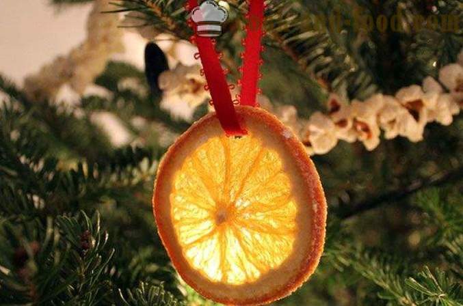 Las ideas simples decoraciones de año nuevo en el año de la Tierra Perros amarillo en el calendario oriental, con la foto