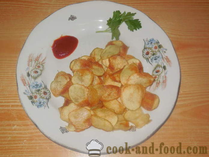 Fichas de patatas en una sartén - Cómo hacer papas fritas de la casa, fotos paso a paso de la receta