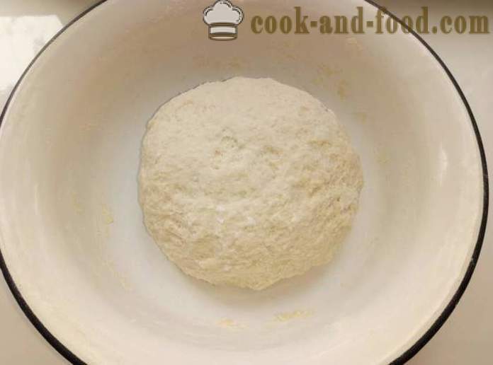 Pan casero de trigo en el horno