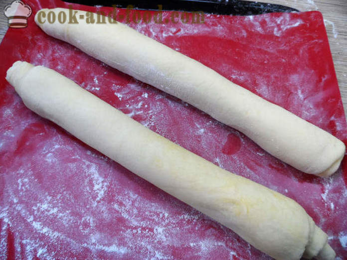 Delgada barra de pan francés en el horno - cómo hornear una barra de pan francés en el hogar, un paso a paso de la receta fotos