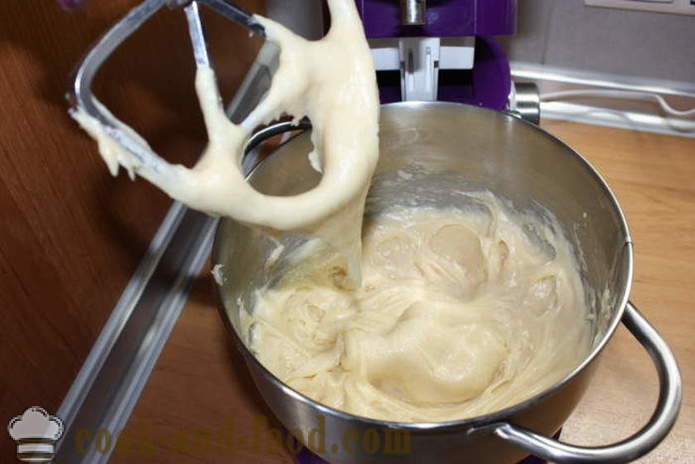 Pasteles de crema pastelera con Shu krakelinom violeta - cómo cocinar un pastel de Shu en el hogar, la receta clásica con una foto