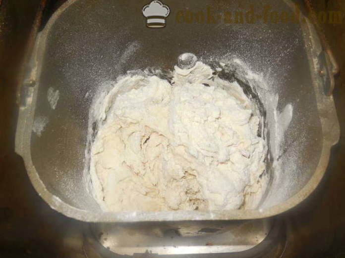 Pan de queso de máquina para hacer pan suero - cómo hornear pan en la máquina para hacer pan con queso crema en un suero, un paso a paso de la receta fotos