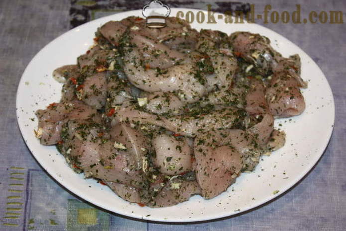 Rollo de pollo delicioso en el horno - cómo hacer un rollo de pollo en casa, paso a paso las fotos de la receta