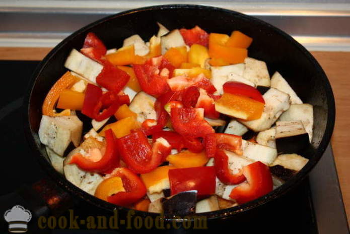 La quema de ensalada de verduras caliente con la berenjena - cómo cocinar una ensalada de verduras caliente, receta poshagovіy con una foto