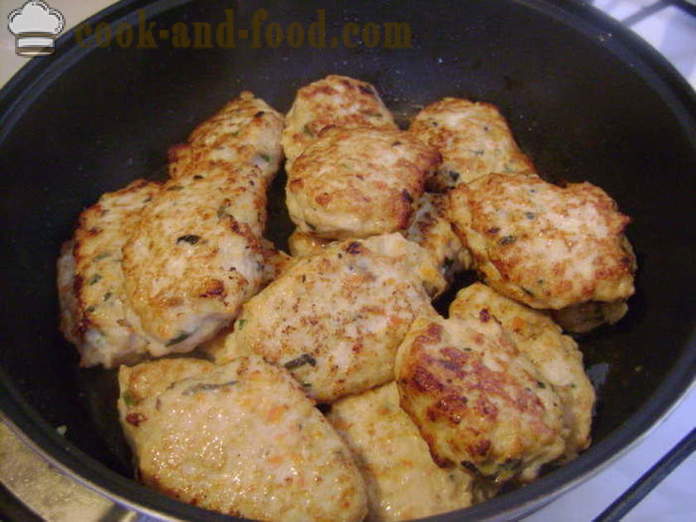 Jugosa chuleta de pollo con zanahoria, cebolla - cómo hacer suculentas chuletas de pollo en la sartén, un paso a paso de la receta fotos