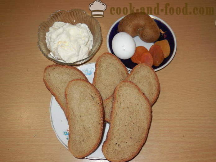 Pastel de queso perezoso de la barra de pan con queso, albaricoques secos y la fruta de kiwi - como un pastel de queso horneado perezoso con queso cottage, un paso a paso de la receta fotos