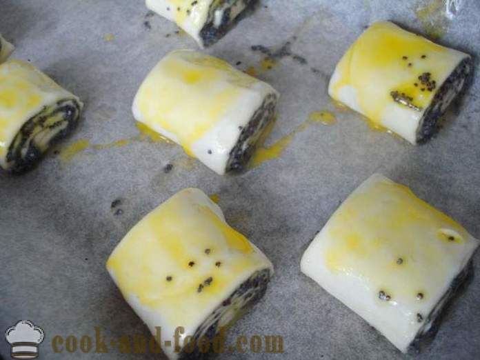 Rollos de amapola de masa de hojaldre - cómo hacer rollos con los pasteles de hojaldre de amapola, con un paso a paso las fotos de la receta