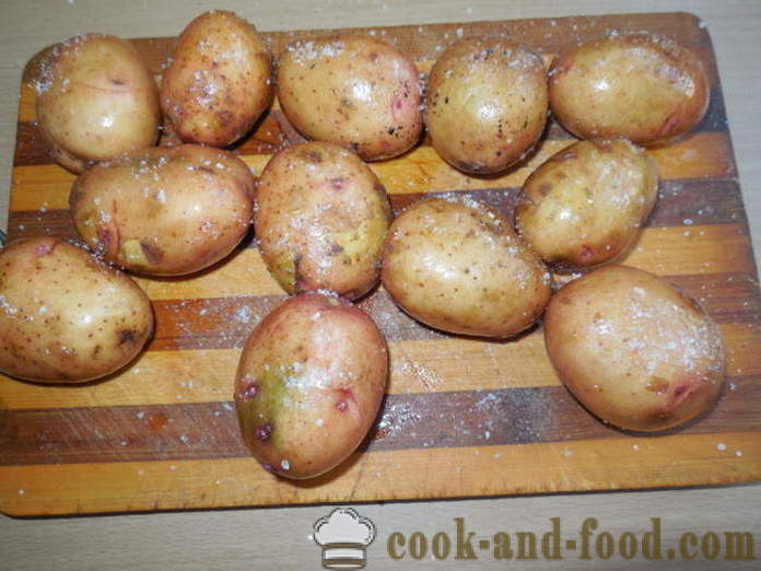 Patatas cocidas al horno en sus chaquetas en el horno - como deliciosas patatas asadas en sus pieles en el horno, con un paso a paso de la receta fotos