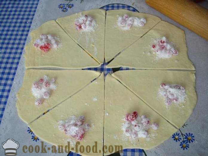 Rosquillas de hojaldre - Cómo hacer panecillos de la masa de hojaldre terminado, con un paso a paso de la receta fotos