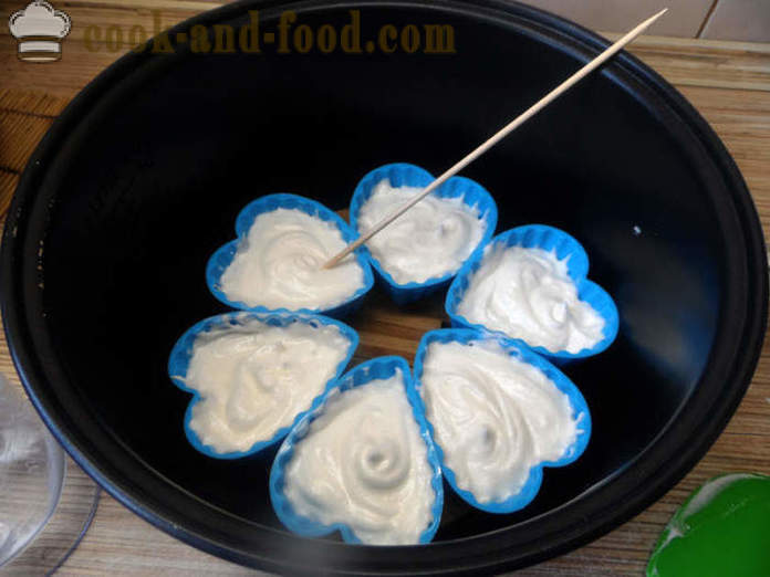 Galleta en los moldes de silicona con jalea y bayas - cómo cocinar galletas en latas, paso a paso las fotos de la receta