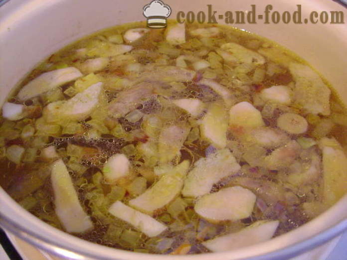 Deliciosa sopa de setas de las setas blancas congeladas - cómo cocinar sopa de los hongos blancos congelados, un paso a paso de la receta fotos