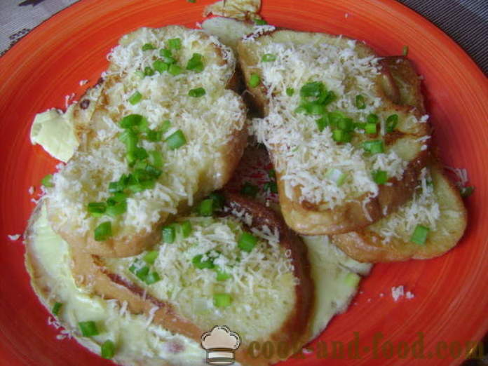 Tostadas de la barra de pan con queso - como la fritada pan frito en una sartén, un paso a paso de la receta fotos