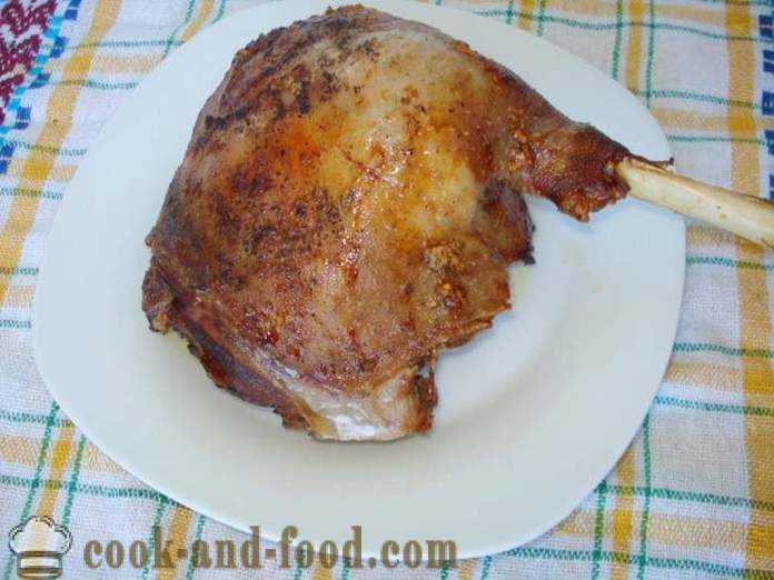 Patas de Gallo al horno - a cocinar patas de gallina en el horno, con un paso a paso las fotos de la receta