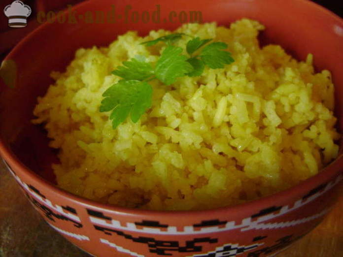 Arroz hervido con la cúrcuma - la forma de cocinar el arroz con cúrcuma, un paso a paso de la receta fotos