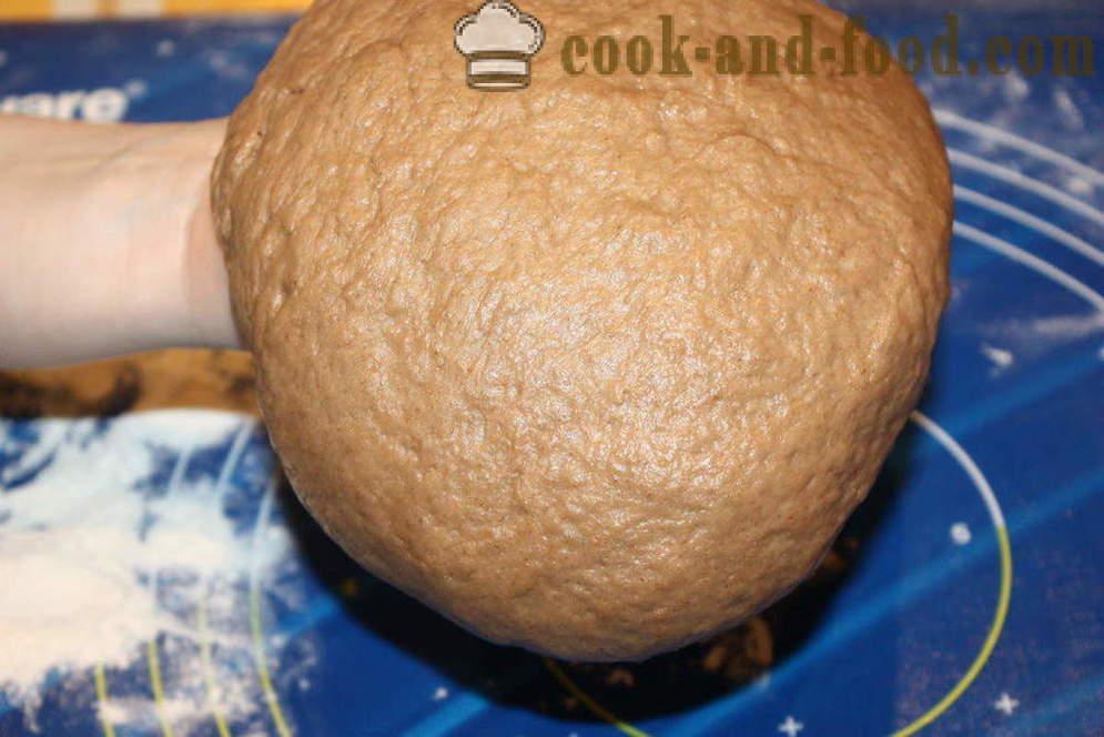 Honey pan de jengibre masa a mano - una manera fácil de preparar la masa de pan de jengibre, un paso a paso fotos de la receta