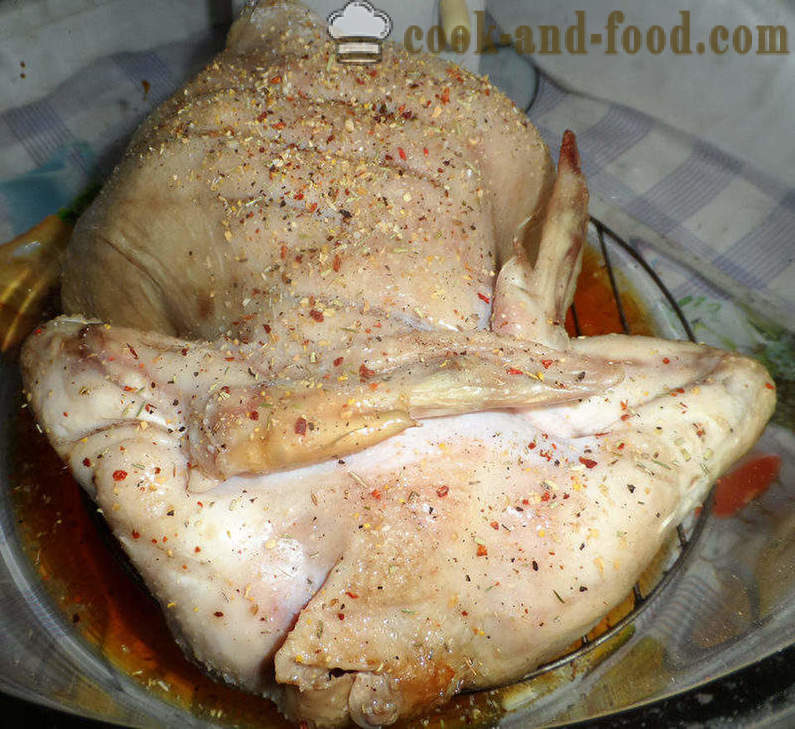 Pollo al horno con manzanas en aerogrill - Cómo cocinar pollo entero, paso a paso las fotos de la receta