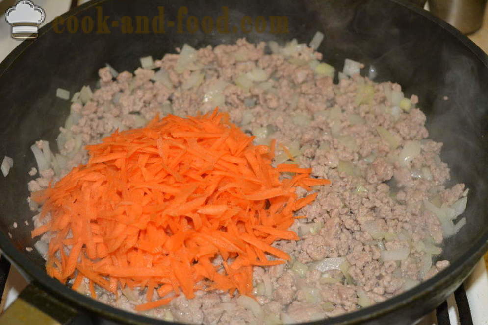 Repollo estofado de carne picada en skovorode- cómo cocinar un delicioso estofado de col con carne picada, un paso a paso de la receta fotos