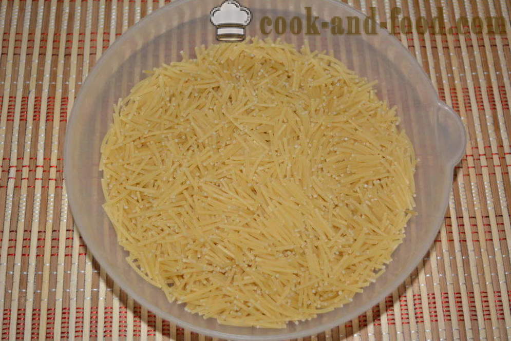 Cómo hervir los fideos para adornar - cómo cocinar la pasta para mantenerla pegada juntos, paso a paso las fotos de la receta