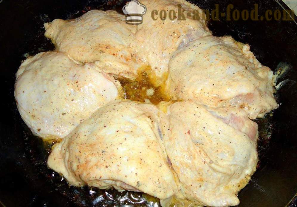 Muslos de pollo asado - cómo freír los muslos de pollo en una sartén, con un paso a paso las fotos de la receta