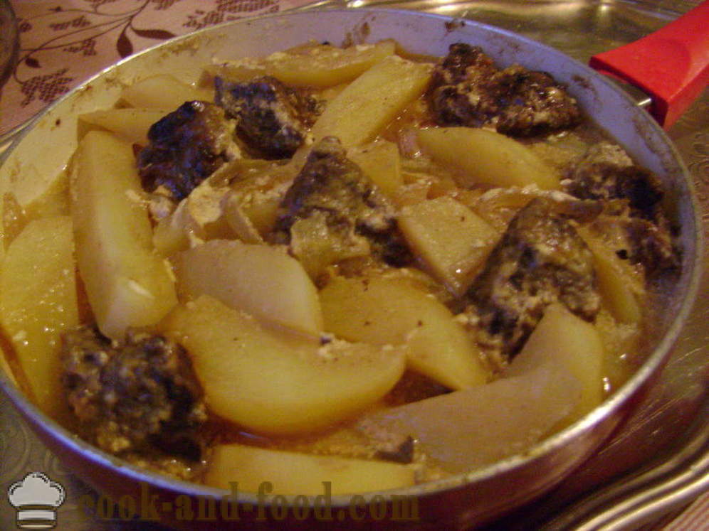 Guiso de patatas con carne de hígado - cómo cocinar un guiso de patatas con el hígado en una sartén, un paso a paso de la receta fotos