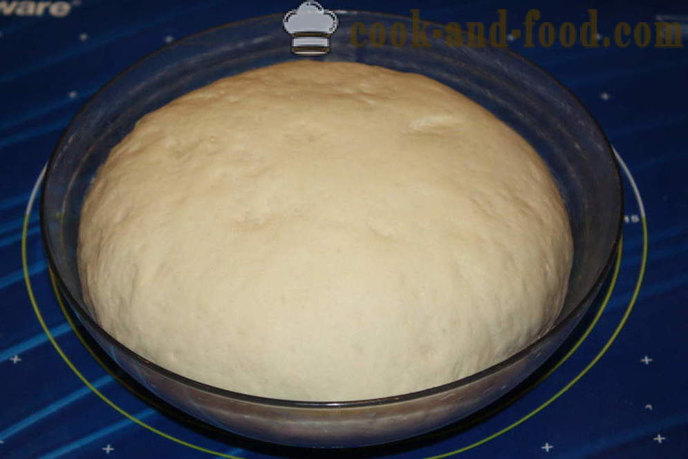 Mantequilla de masa de levadura para bollos y pasteles - Cómo hacer la pasta de mantequilla magnífica levadura, un paso a paso de la receta fotos