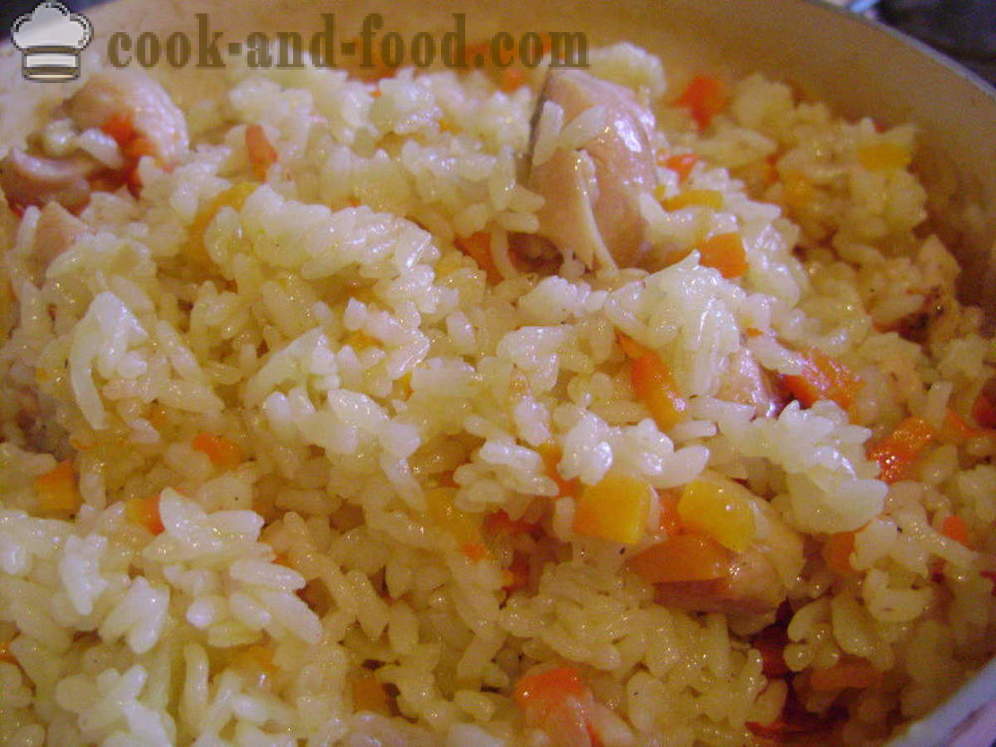 Pilaf con el pollo en una sartén - cómo cocinar risotto con pollo, un paso a paso de la receta fotos