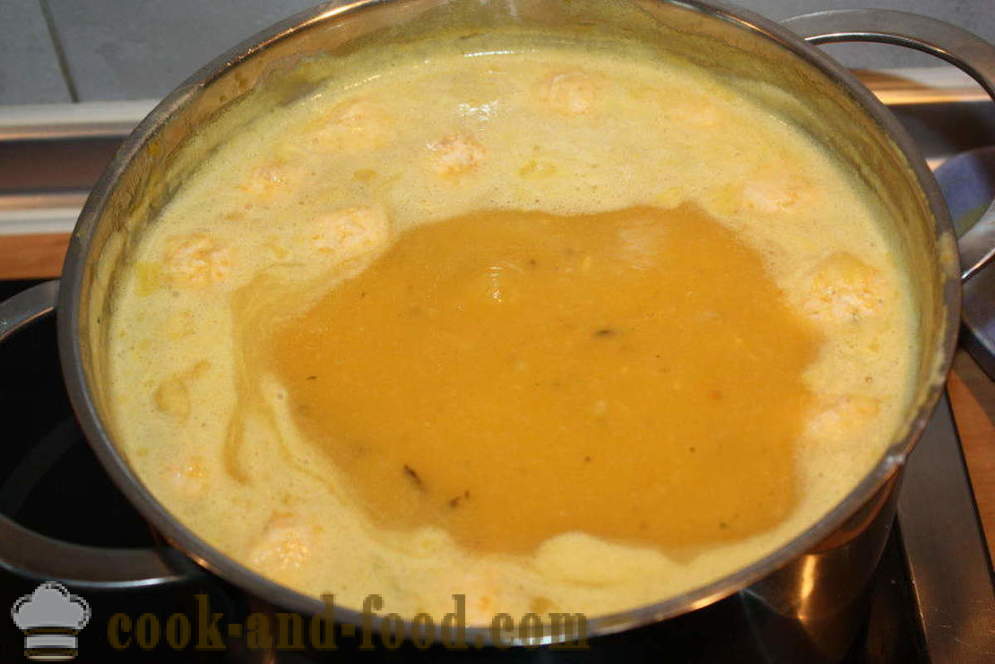 Crema de calabaza con albóndigas - cómo cocinar sopa de puré de calabaza, un paso a paso de la receta fotos